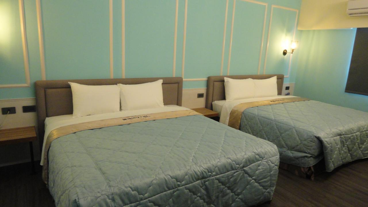 Travel Port Motel Kaohsiung Exterior photo
